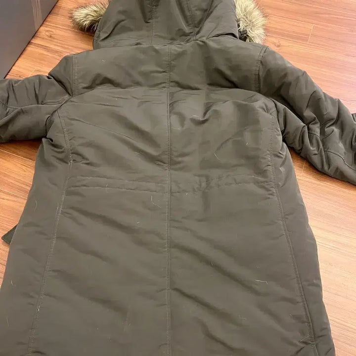 [BUNJANG] Uniqlo Khaki Fur Hooded Padded Jumper / 유니클로 카키색 퍼 후드 패딩 점퍼