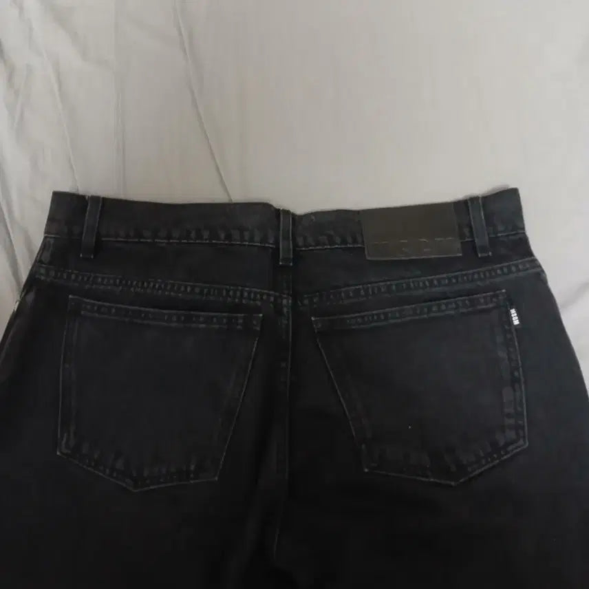 [BUNJANG] MSGM Milano Logo Patch Black Denim Jeans / made in Italy  MSGM 이탈리아 데님 팬츠
