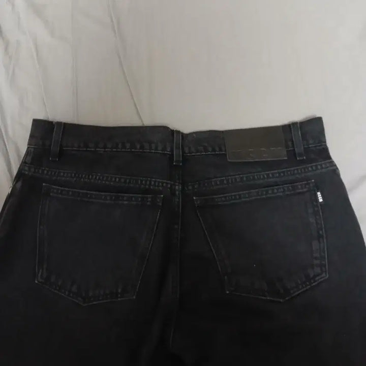 [BUNJANG] MSGM Milano Logo Patch Black Denim Jeans / made in Italy  MSGM 이탈리아 데님 팬츠