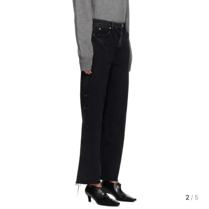 [BUNJANG] Lola Relaxed Fit Denim Pants / [새상품]로라 릴렉스드 핏 데님 팬츠
