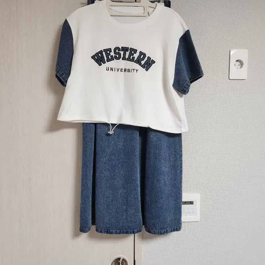 [BUNJANG] Western Crop Top &amp; Denim Skirt Set / 웨스턴 크롭 반팔티 + 데님 스커트 세트