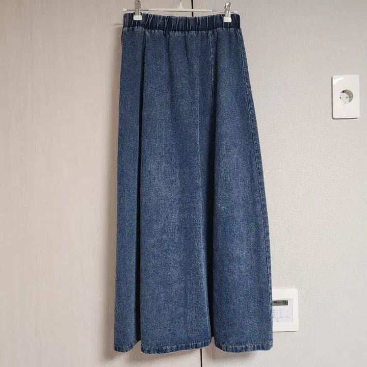 [BUNJANG] Western Crop Top &amp; Denim Skirt Set / 웨스턴 크롭 반팔티 + 데님 스커트 세트