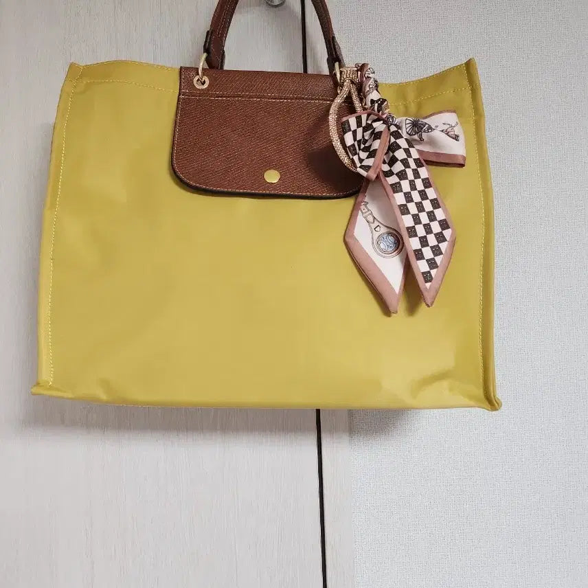 [BUNJANG] Yellow Tote Bag with Scarf / 옐로우 토트백 + 스카프
