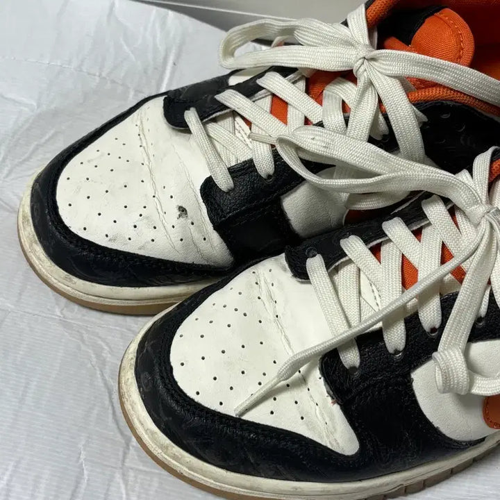 [BUNJANG] Nike Dunk Low Halloween Sneakers (255mm) / 나이키 덩크 로우 할로윈 255사이즈