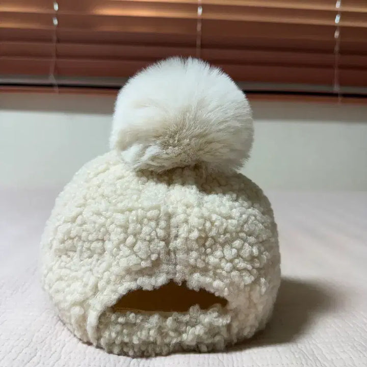 [BUNJANG] Puggles Ivory Ball Hat / 뽀글이 방울 모자 아이보리