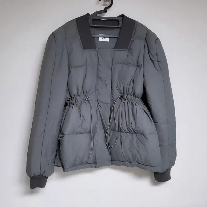 [BUNJANG] Maybeans Shoulder Puff Modern Padded Jacket / 메이빈스 어깨 퍼프 모던 패딩 누빔자켓 코트