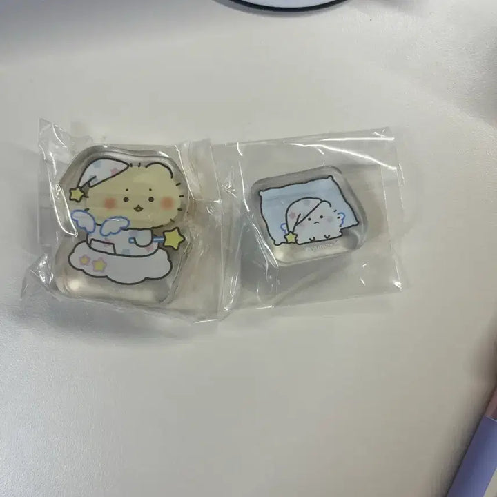 [BUNJANG] Studio 17 Mang-geu-rin Bear Acrylic Stand Set (2 Items) - Sealed / 스튜디오17 망그러진곰 아크릴 스탠드 2종 세트 미개봉 새상품
