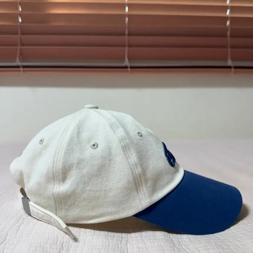 [BUNJANG] Emis Ball Cap White/Blue / emis 볼캡 화이트/블루
