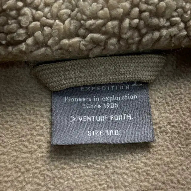 [BUNJANG] Discovery Expedition Fleece Jacket 100 / 디스커버리 익스페디션 뽀글이 자켓100