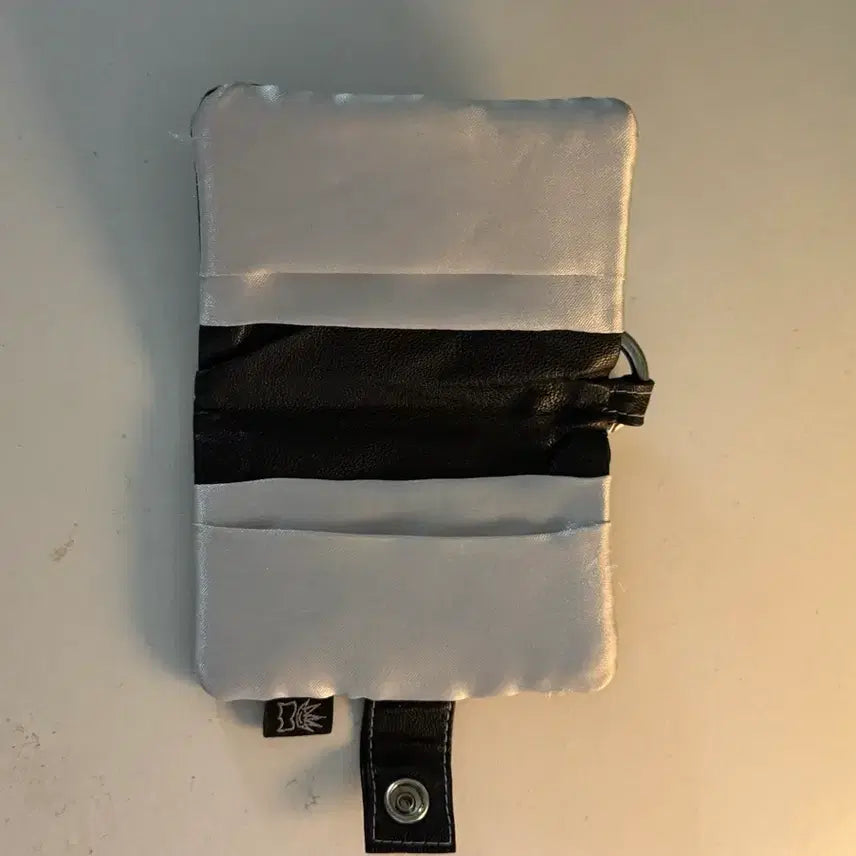 [BUNJANG] Puppybookclub Eastkunst Card Wallet / 퍼피북클럽 이스트쿤스트 카드지갑