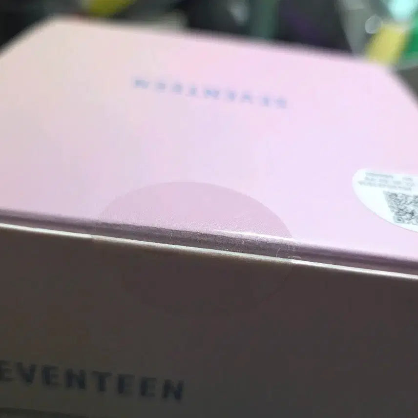 [BUNJANG] SEVENTEEN Official Light Stick Ver.3 / 세븐틴 캐럿봉 ver.3 뉴뉴럿봉
