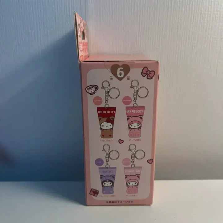 [BUNJANG] Sanrio Hello Kitty Hand Cream Keyring / 산리오 오스와리 키링 핸드크림 헬로키티 랜덤 시크릿