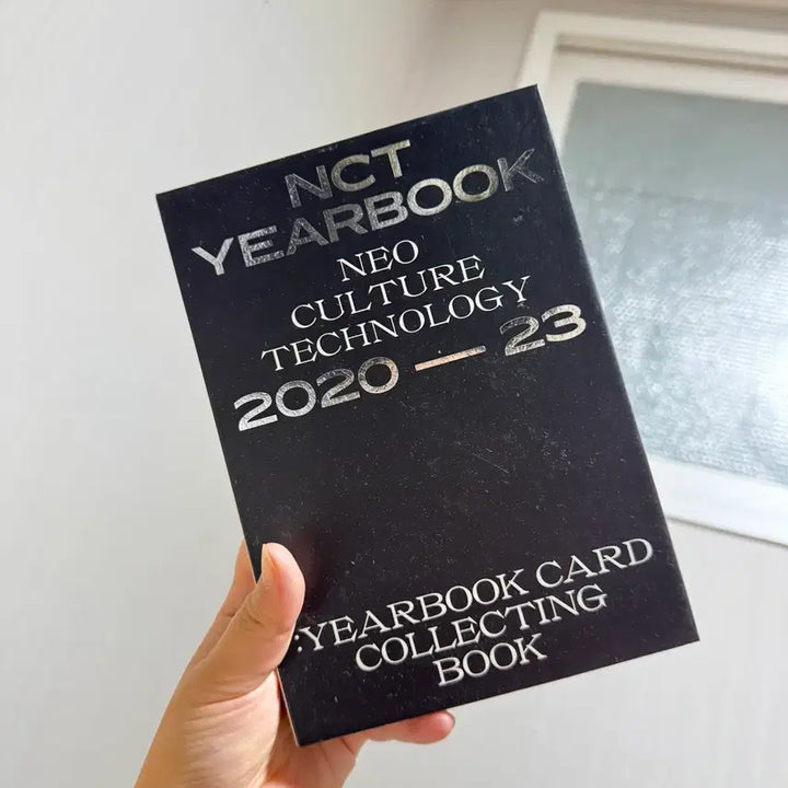 [BUNJANG] NCT 2020 Yearbook Card Collecting Book Binder / NCT 2020 이어북 카드 콜렉팅북 바인더