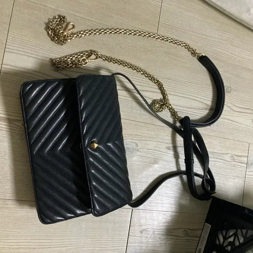 [BUNJANG] boogo Cross Bag / boogo 부고 크로스백