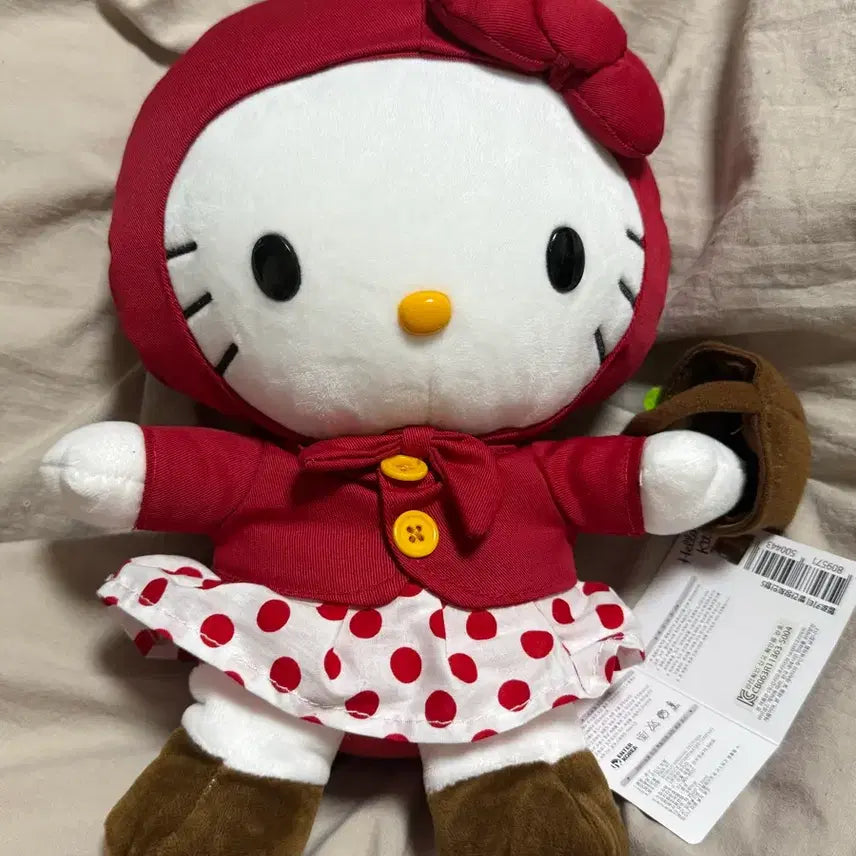[BUNJANG] Hello Kitty Red Riding Hood Doll S Size / 헬로키티 빨간망토 인형 S