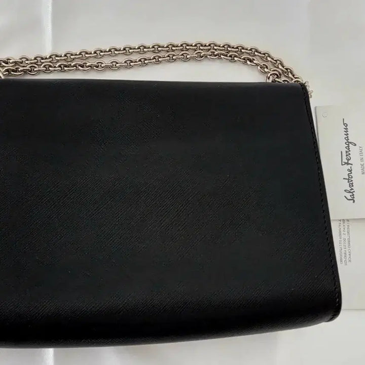 [BUNJANG] Ferragamo Ginny Mini Chain Bag / 페라가모 블랙 체인 미니백