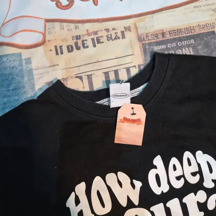 [BUNJANG] Love is True Short Sleeve T-shirt / 러브이즈트루 반팔