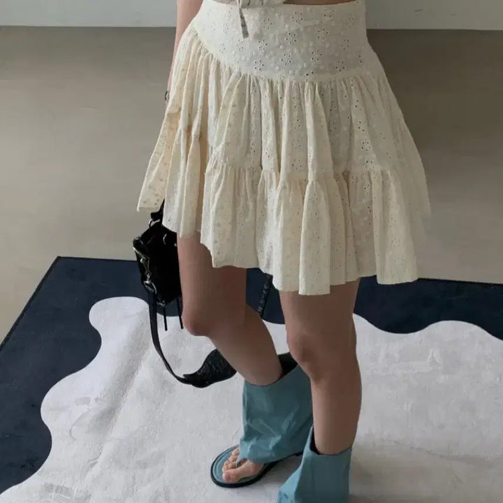 [BUNJANG] Kkang Kkang Punching Skirt / 펀칭 캉캉 스커트