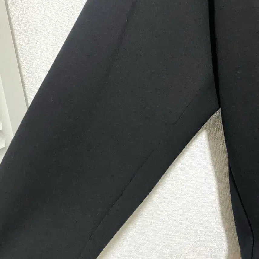 [BUNJANG] COS Oversized Neoprene Turtleneck T-shirt / 코스 오버핏 네오플랜 터툴넥 티셔츠