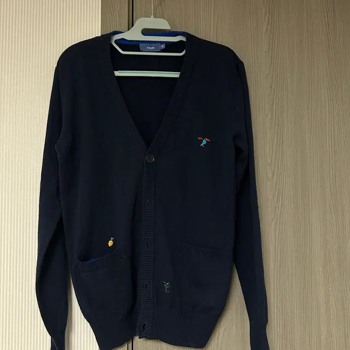 [BUNJANG] Navy Embroidered Cardigan / 네이비색 자수 가디건