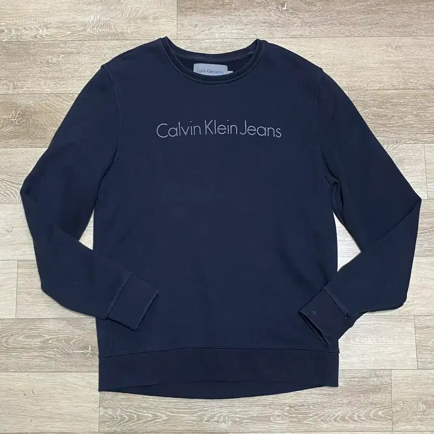 [BUNJANG] Calvin Klein Logo Sweatshirt / 캘빈클라인 맨투맨 교신