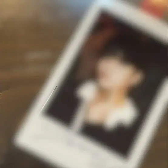 [BUNJANG] CREZL Lee Seungmin Signed Polaroid / 크레즐 이승민 싸인 폴라
