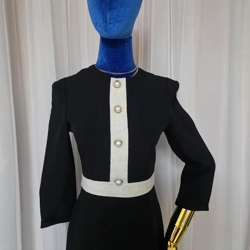[BUNJANG] Dry Flower Black Color Block Dress / Dry Flower 브랜드의 블랙 배색 원피스