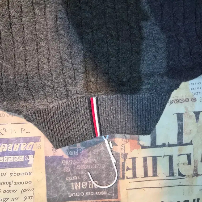 [BUNJANG] Tommy Hilfiger Gray Knit Zip-Up Cardigan / 타미힐피거 그레이 니트 집업 가디건