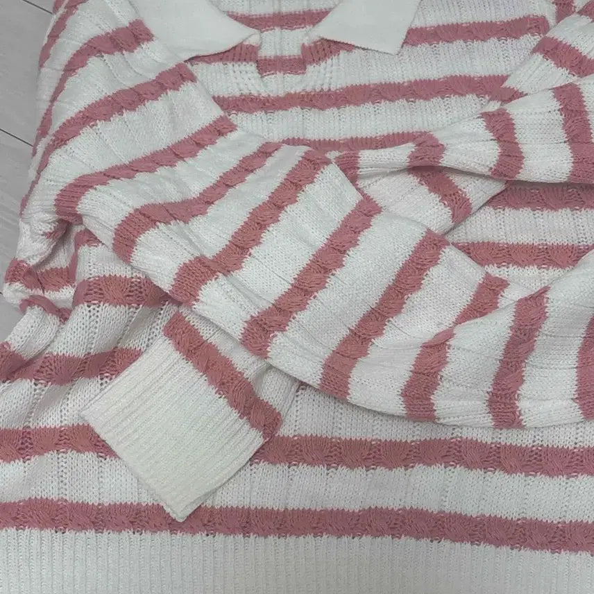 [BUNJANG] CHICKS Striped Collar Knit Sweater / 새상품) CHICKS 스트라이프 카라 니트/ 핑크