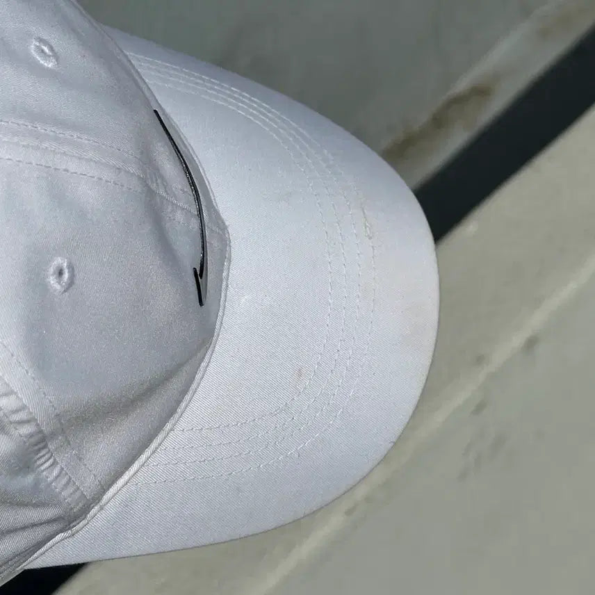 [BUNJANG] Nike Heritage86 White Ball Cap / [F] 나이키 헤리티지86 화이트 볼캡 모자