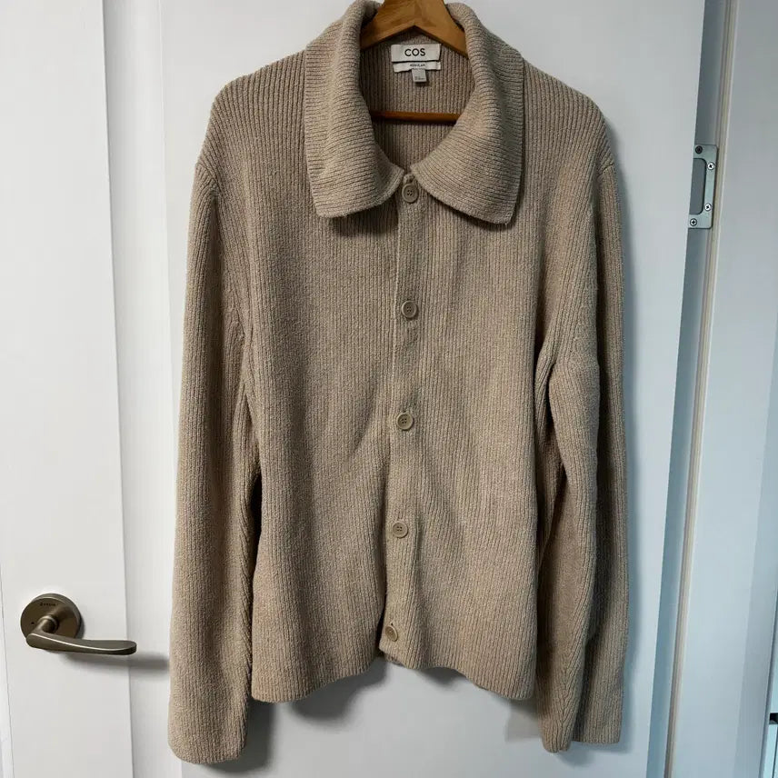 [BUNJANG] COS Boucle Cardigan Beige XL / COS 코스 부클레 가디건 베이지 XL 사이즈 팝니다. 이동휘 가디건