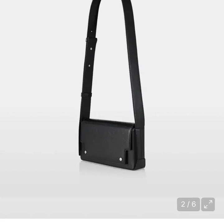 [SOLD OUT] 파인드카푸어 마크백 블랙 크로스백