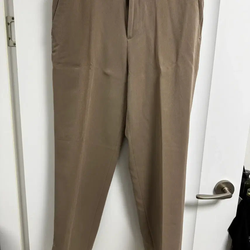 [BUNJANG] Spao Slit Semi Wide Slacks Beige Trousers / 스파오 슬릿 세미 와이드 슬랙스 베이지 36 사이즈 90 바지