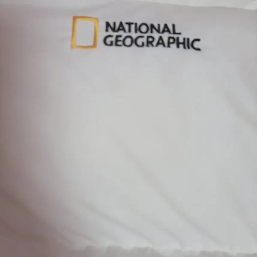 [BUNJANG] National Geographic Duck Down Short Padded Jacket / 급처상태양호!내셔널지오그래픽 오리털 다운 숏패딩 점퍼 구찌,발렌시아가느낌
