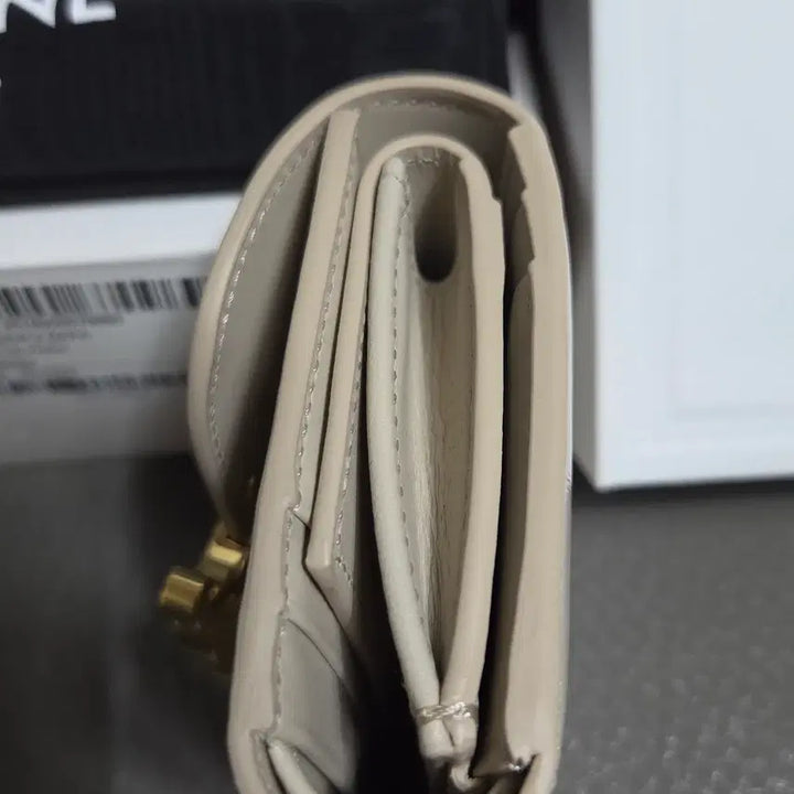 [BUNJANG] Celine Triomphe Small Flap Wallet / 셀린느 트리옹프 반지갑 젠테