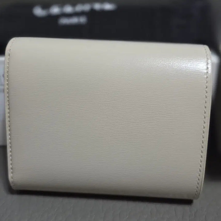 [BUNJANG] Celine Triomphe Small Flap Wallet / 셀린느 트리옹프 반지갑 젠테