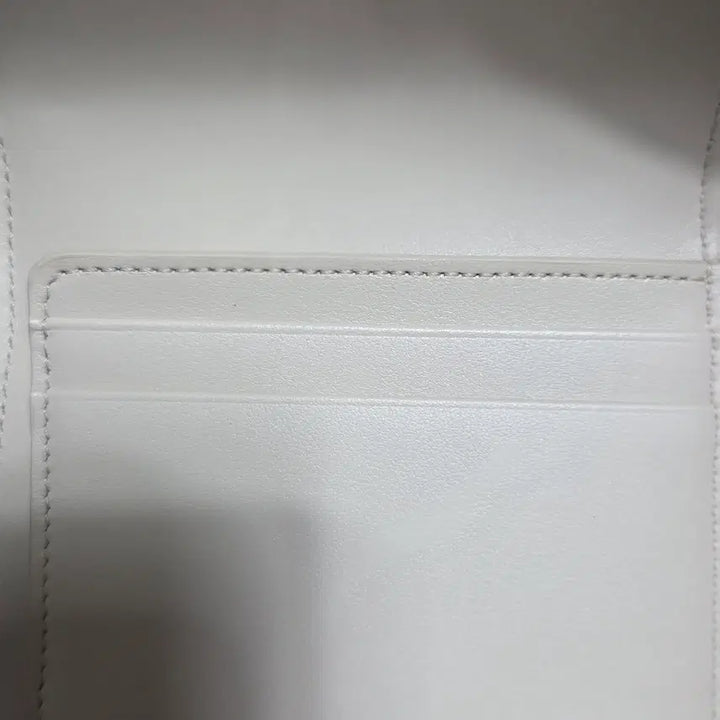 [BUNJANG] Celine Triomphe Small Flap Wallet / 셀린느 트리옹프 반지갑 젠테