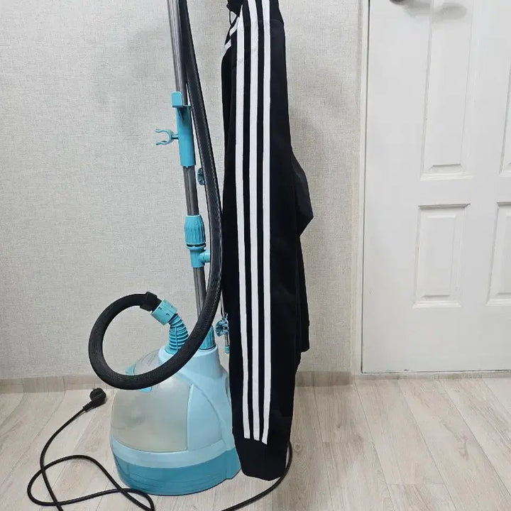 [BUNJANG] Adidas Essential 3S Warm-Up Track Top Jacket [Black/White] / (100)L 초대장급 아디다스 에센셜 3S 웜업 [검흰] 트랙탑져지