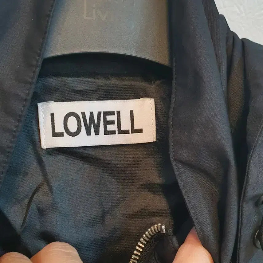 [BUNJANG] Rowell Color Block Windbreaker Jacket / 로웰 배색후드 바람막이점퍼 프리