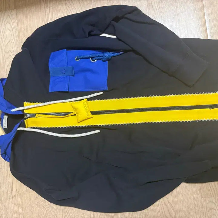 [BUNJANG] JW Anderson Moncler Collaboration Hooded Zip-Up / Jw앤더슨 몽클레어 콜라보 후드집업