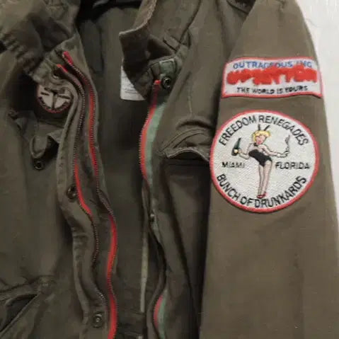 [BUNJANG] Stylish Khaki Field Jacket / 너무너무 스탈리시한 야상 / 다른 피드에 사진 더 있어요