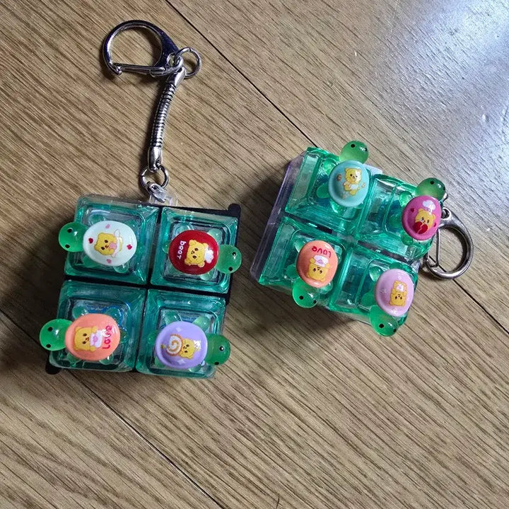 [BUNJANG] LED Glow-in-the-Dark Turtle Keycap Keyring / 야광거북이 키캡키링