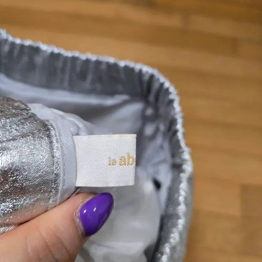 [BUNJANG] Silver Quilted Shorts / 실버 퀼팅 반바지 숏팬츠