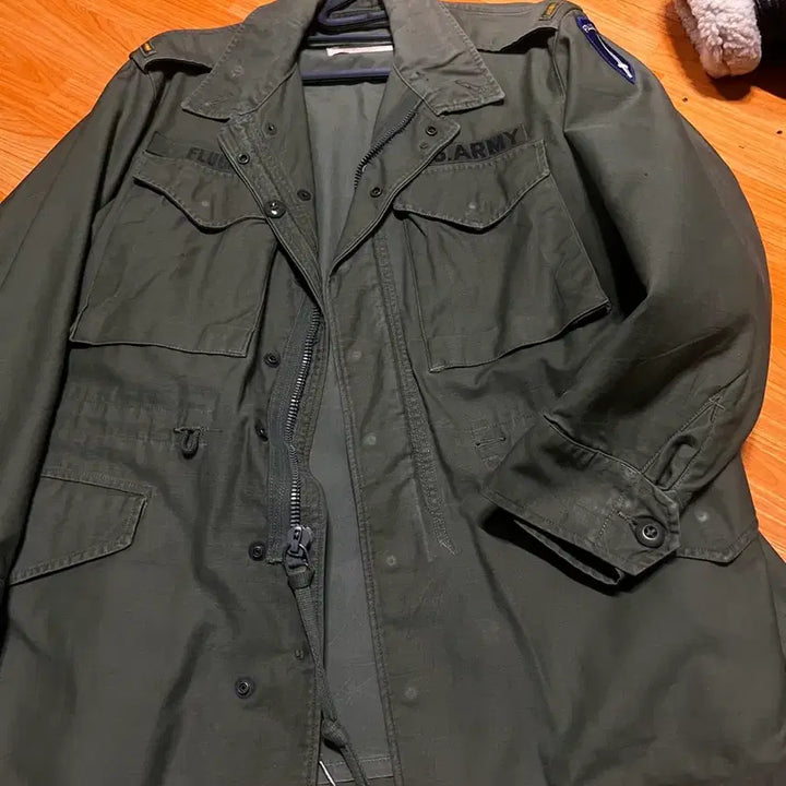 [SOLD OUT] M51 크라운지퍼