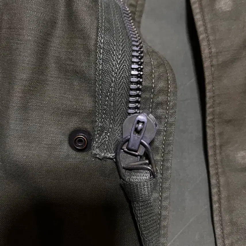 [SOLD OUT] M51 크라운지퍼