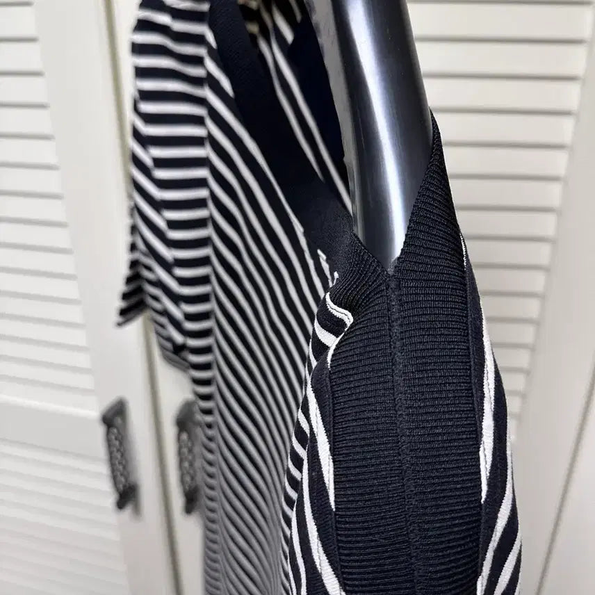 [BUNJANG] Juunj Boat Neck Striped Border T-shirt / 준지 juunj / 준지 보트넥 스트라이프 보더티 티셔츠