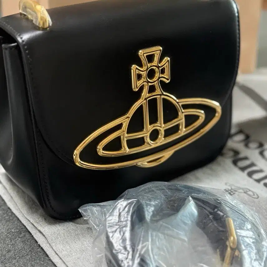 [BUNJANG] Vivienne Westwood Linda Crossbody Bag / (100%정품)비비안 웨스트우드 린다 크로스백