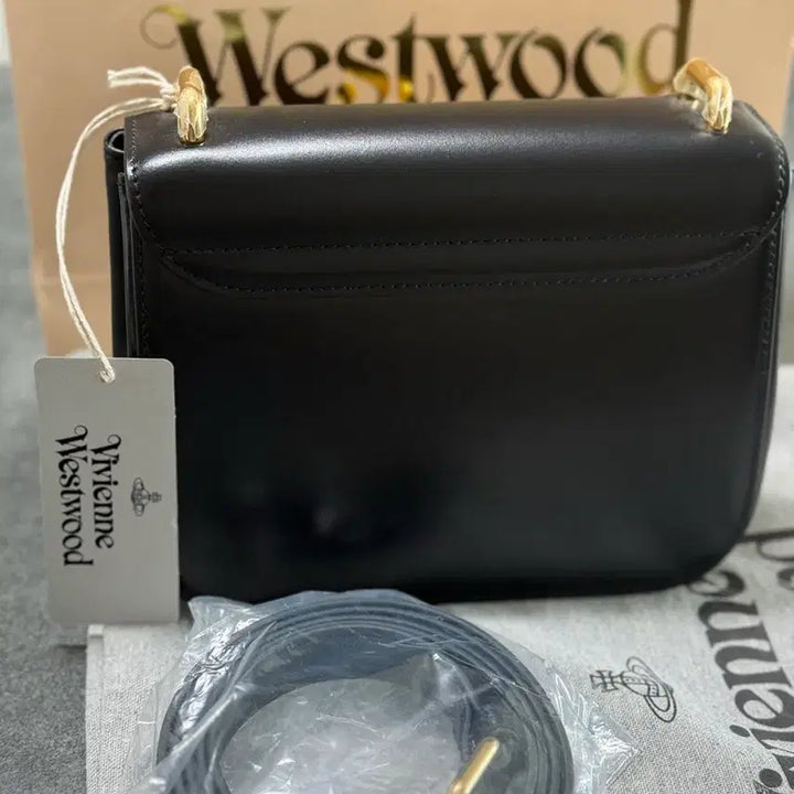 [BUNJANG] Vivienne Westwood Linda Crossbody Bag / (100%정품)비비안 웨스트우드 린다 크로스백