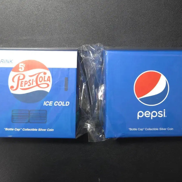 [BUNJANG] Pepsi Cola 2022 Bottle Cap Silver Coins (Current &amp; Retro Versions) / 2022년 펩시콜라 병뚜껑은화 현행버젼/레트로버젼 2점 희귀은화수집용