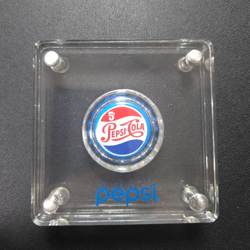 [BUNJANG] Pepsi Cola 2022 Bottle Cap Silver Coins (Current &amp; Retro Versions) / 2022년 펩시콜라 병뚜껑은화 현행버젼/레트로버젼 2점 희귀은화수집용